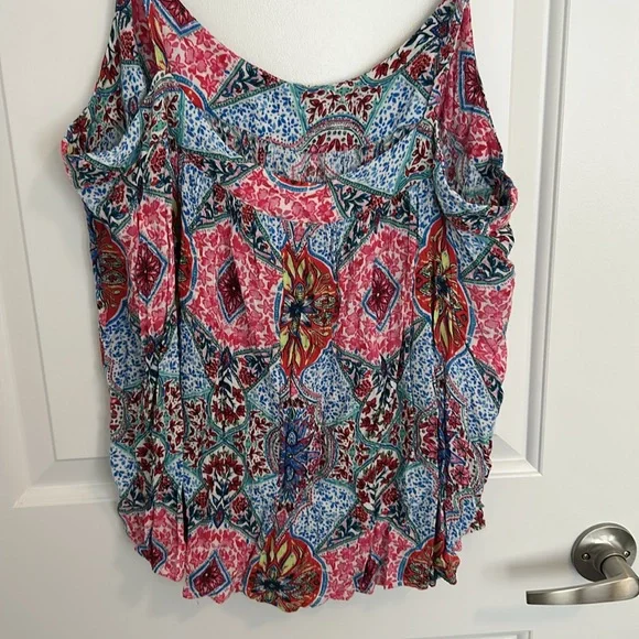 Gap Tank - Picture 6 of 6